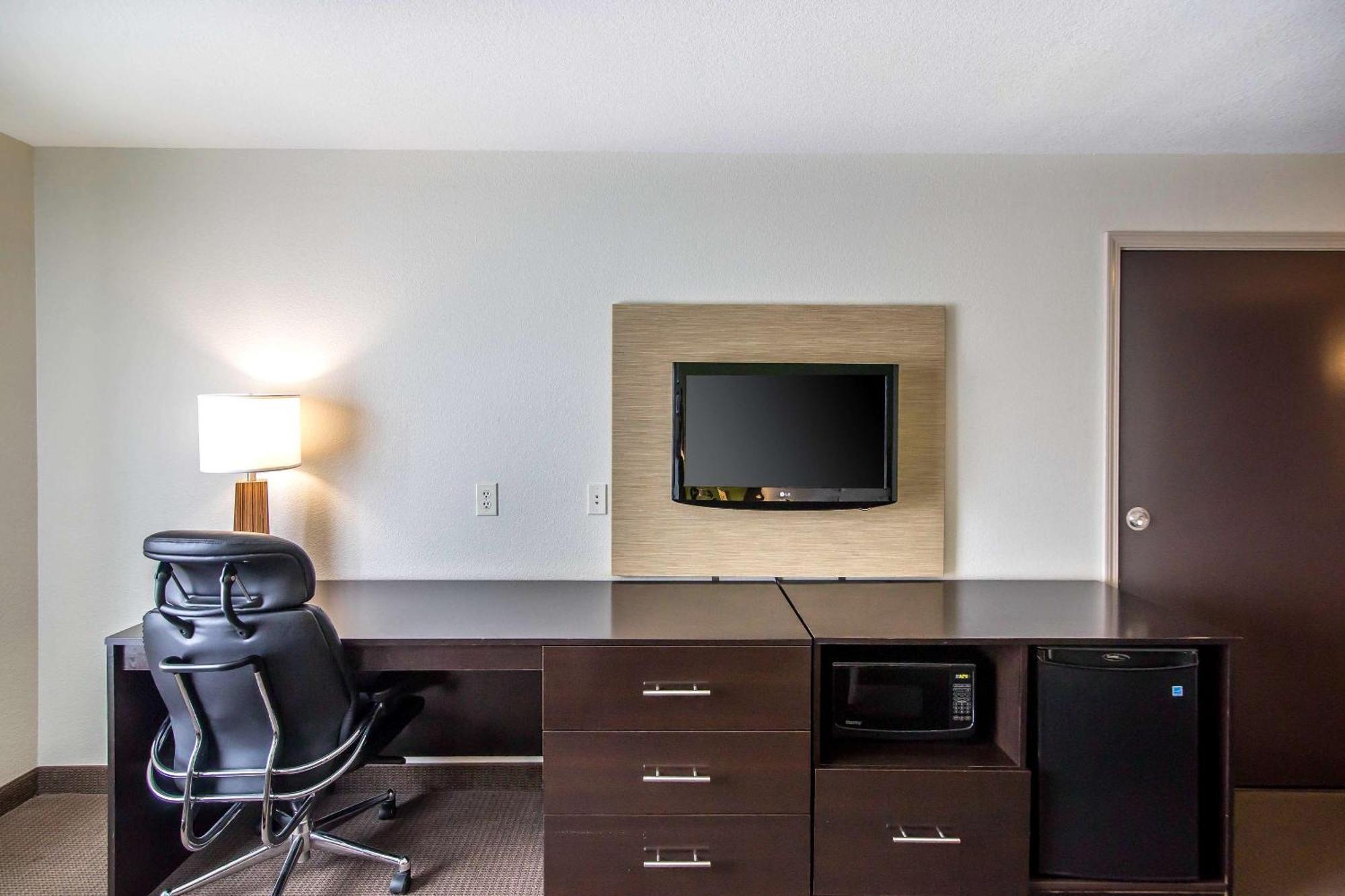 Sleep Inn & Suites Haysville Экстерьер фото