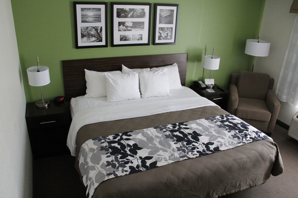 Sleep Inn & Suites Haysville Экстерьер фото